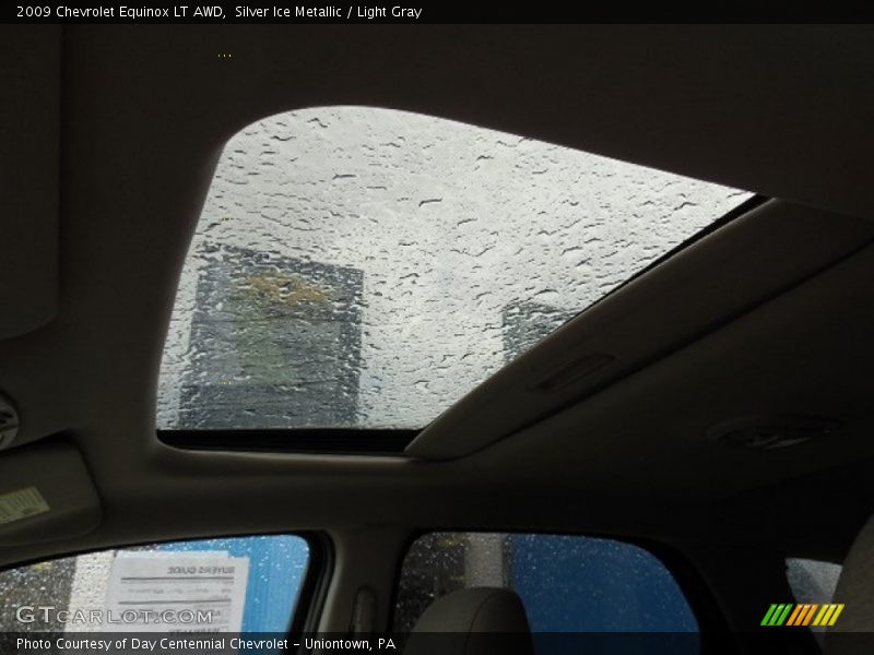Silver Ice Metallic / Light Gray 2009 Chevrolet Equinox LT AWD