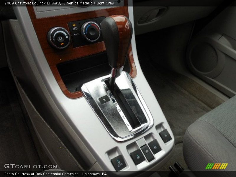 Silver Ice Metallic / Light Gray 2009 Chevrolet Equinox LT AWD