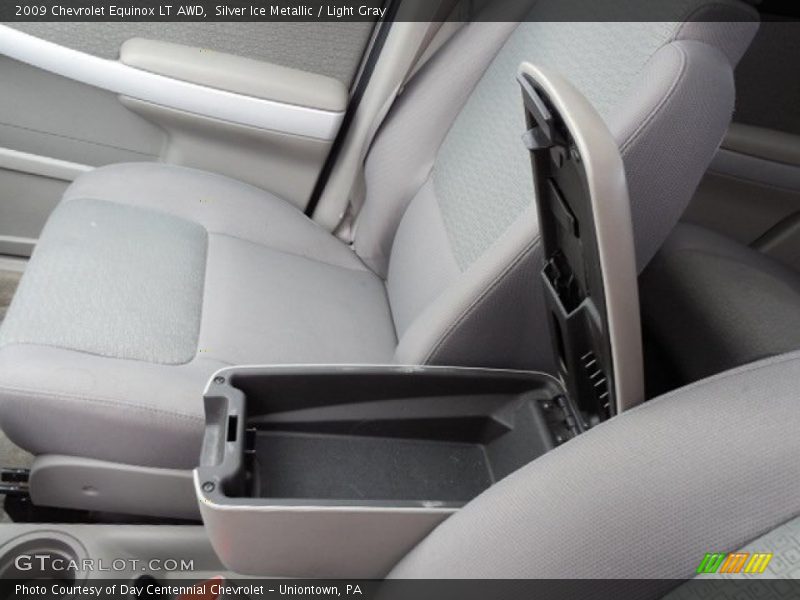 Silver Ice Metallic / Light Gray 2009 Chevrolet Equinox LT AWD