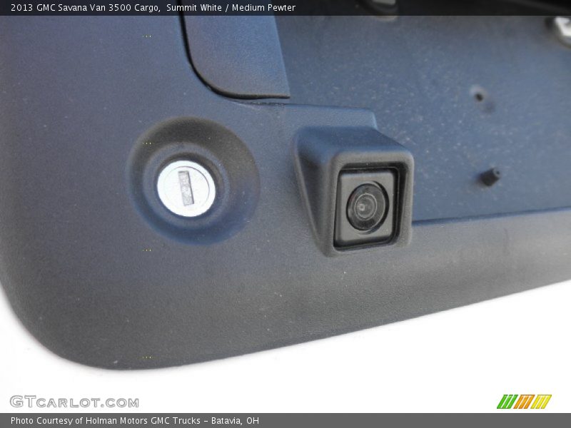 Summit White / Medium Pewter 2013 GMC Savana Van 3500 Cargo