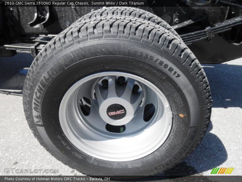 Summit White / Dark Titanium 2013 GMC Sierra 3500HD Regular Cab Chassis