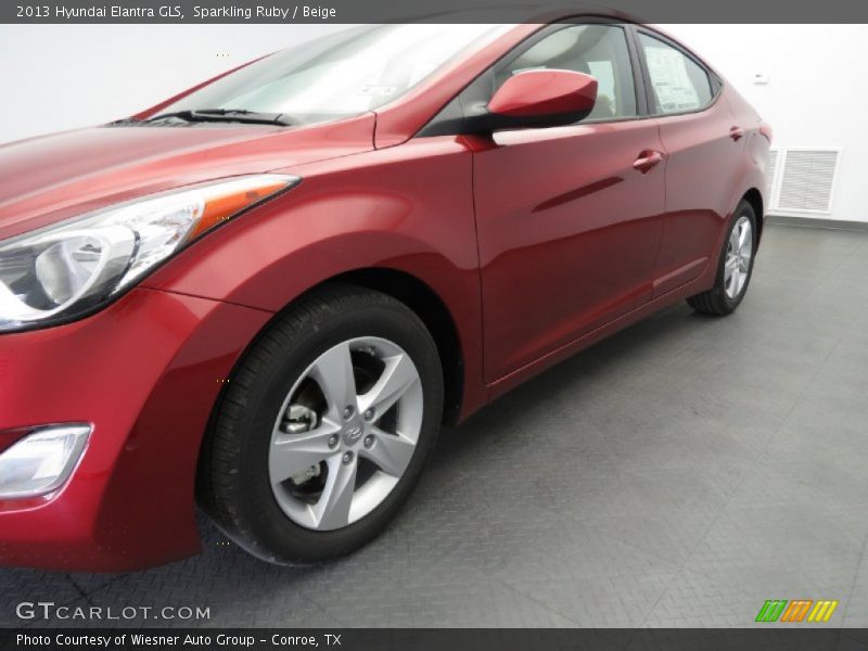 Sparkling Ruby / Beige 2013 Hyundai Elantra GLS