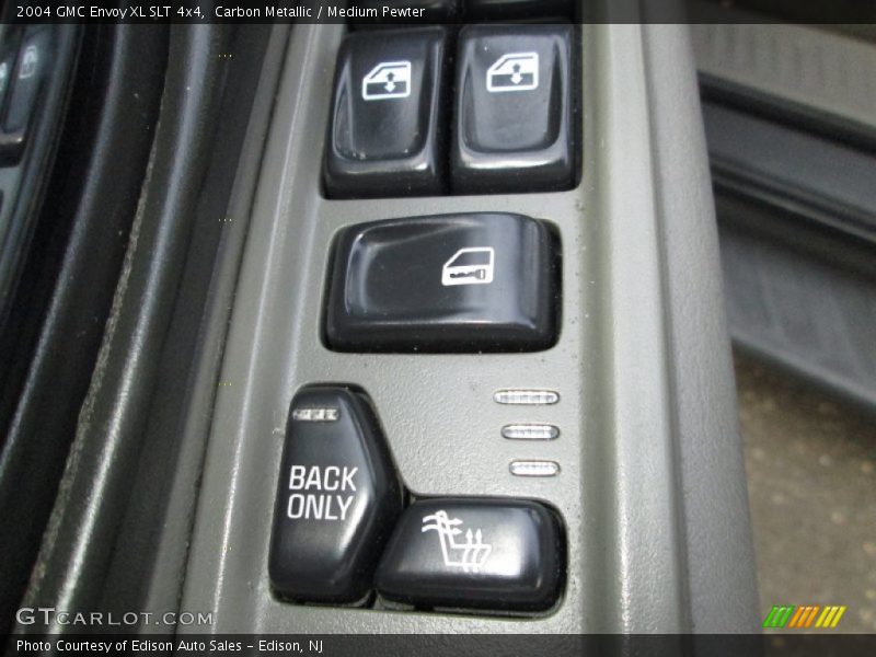 Controls of 2004 Envoy XL SLT 4x4
