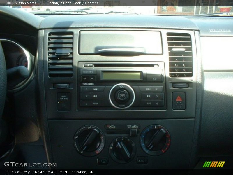 Super Black / Charcoal 2008 Nissan Versa 1.8 S Sedan