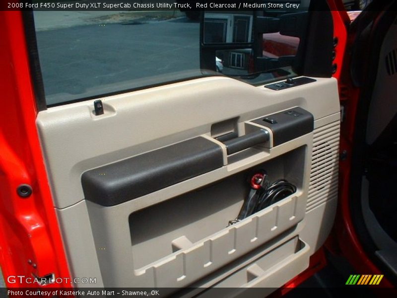 Red Clearcoat / Medium Stone Grey 2008 Ford F450 Super Duty XLT SuperCab Chassis Utility Truck