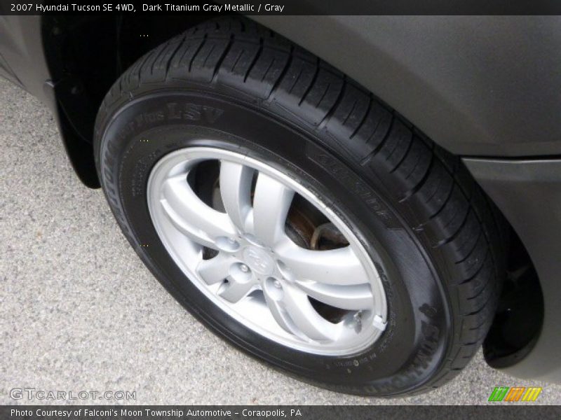 Dark Titanium Gray Metallic / Gray 2007 Hyundai Tucson SE 4WD