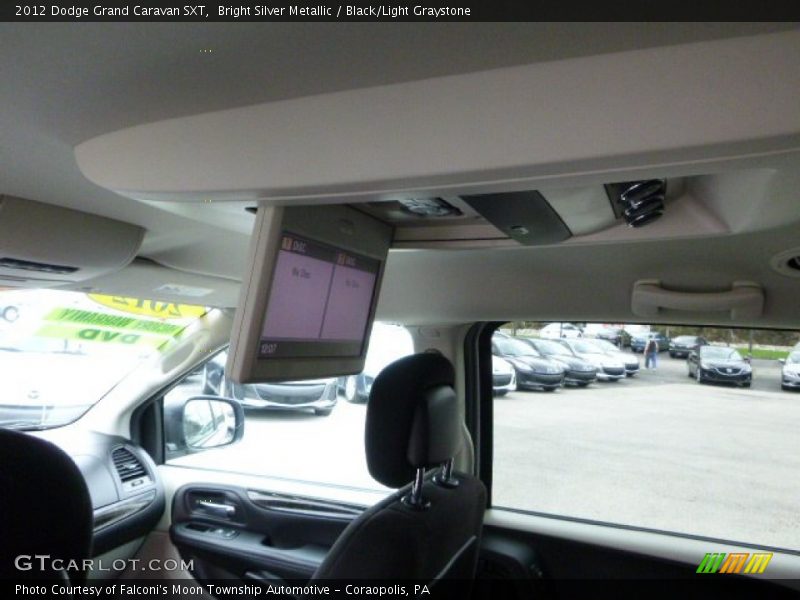 Bright Silver Metallic / Black/Light Graystone 2012 Dodge Grand Caravan SXT