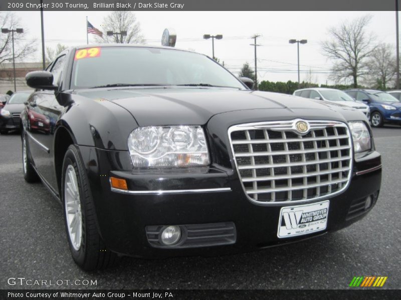 Brilliant Black / Dark Slate Gray 2009 Chrysler 300 Touring