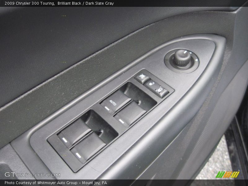 Brilliant Black / Dark Slate Gray 2009 Chrysler 300 Touring