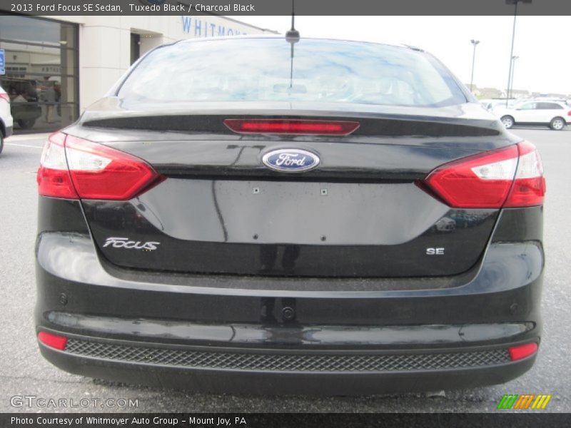 Tuxedo Black / Charcoal Black 2013 Ford Focus SE Sedan