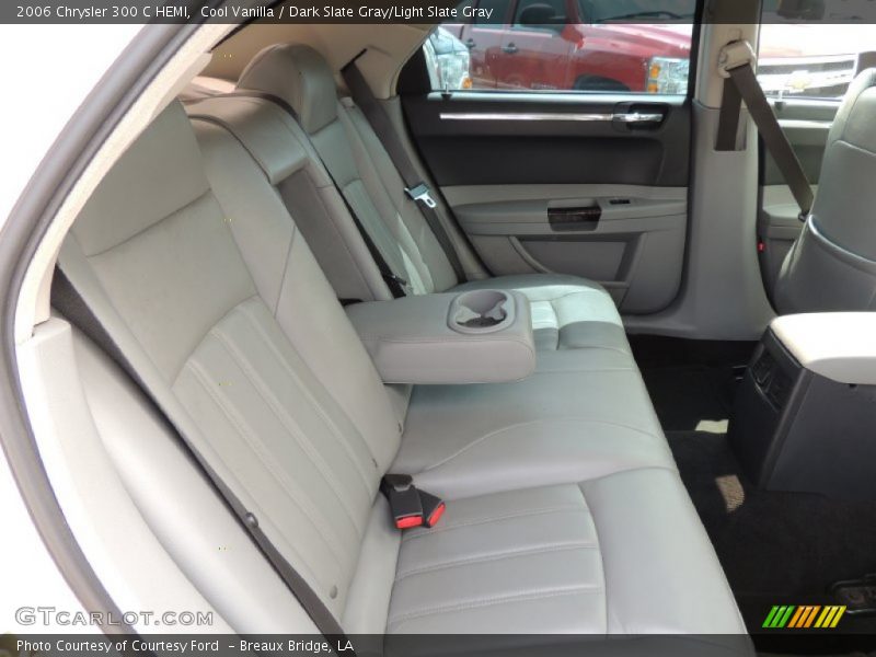 Cool Vanilla / Dark Slate Gray/Light Slate Gray 2006 Chrysler 300 C HEMI