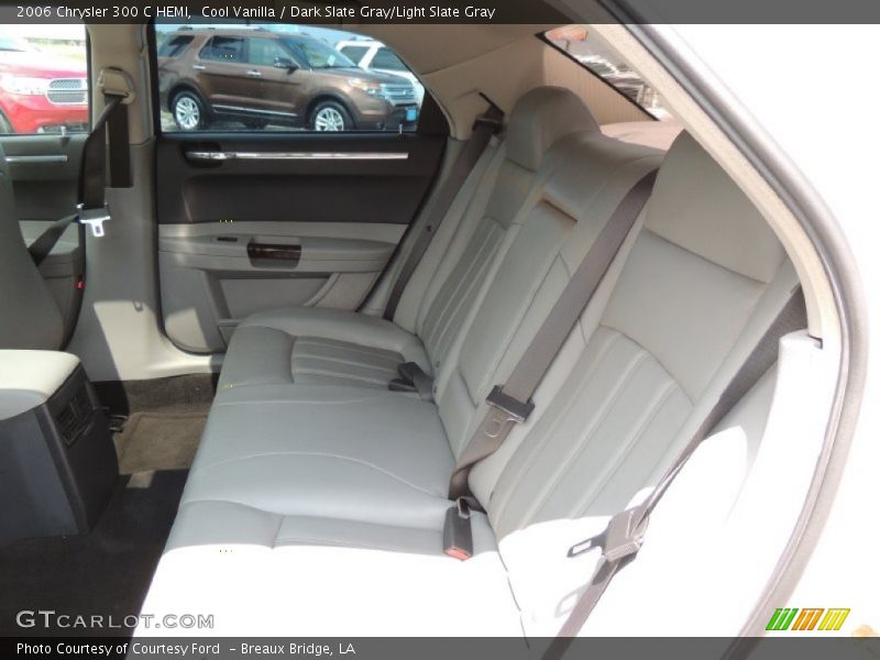Cool Vanilla / Dark Slate Gray/Light Slate Gray 2006 Chrysler 300 C HEMI