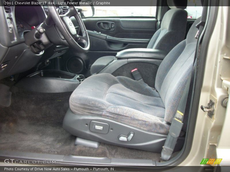 Light Pewter Metallic / Graphite 2001 Chevrolet Blazer LT 4x4