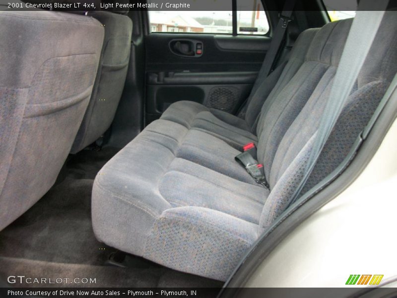 Light Pewter Metallic / Graphite 2001 Chevrolet Blazer LT 4x4