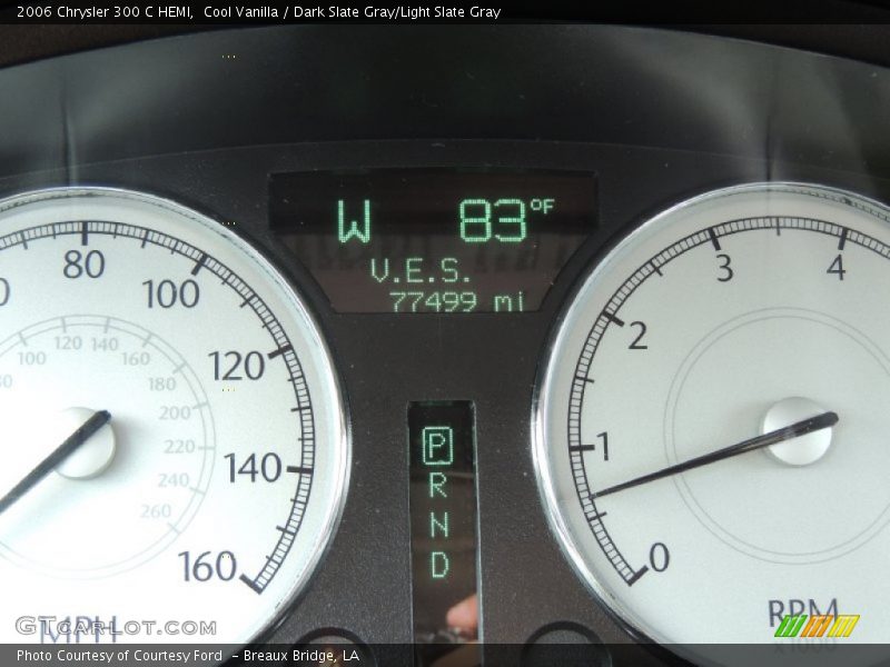 Cool Vanilla / Dark Slate Gray/Light Slate Gray 2006 Chrysler 300 C HEMI