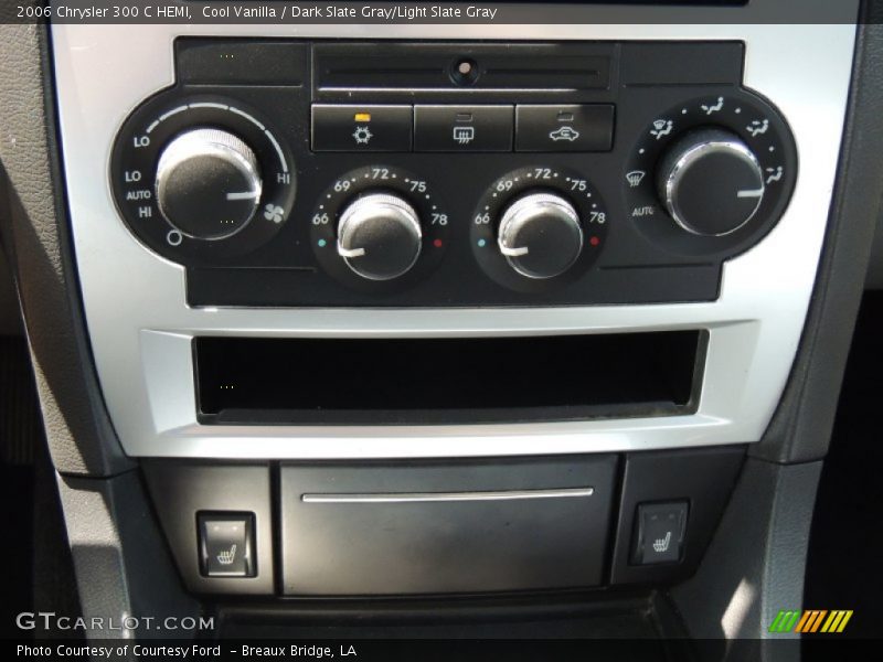 Cool Vanilla / Dark Slate Gray/Light Slate Gray 2006 Chrysler 300 C HEMI