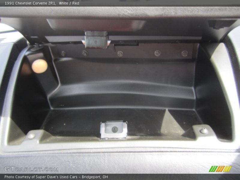 White / Red 1991 Chevrolet Corvette ZR1