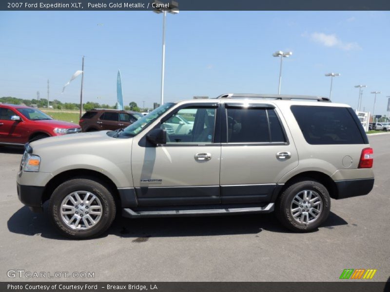 Pueblo Gold Metallic / Camel 2007 Ford Expedition XLT