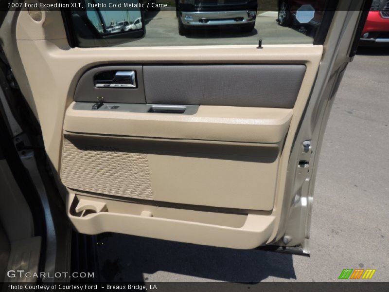 Pueblo Gold Metallic / Camel 2007 Ford Expedition XLT