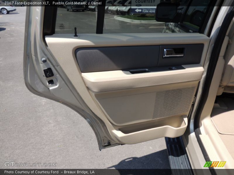 Pueblo Gold Metallic / Camel 2007 Ford Expedition XLT