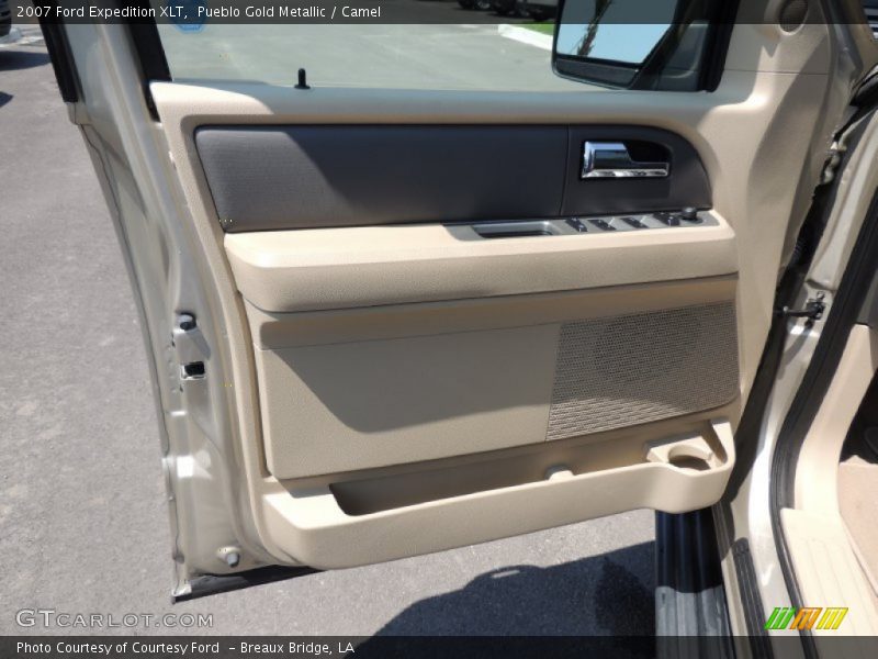 Pueblo Gold Metallic / Camel 2007 Ford Expedition XLT