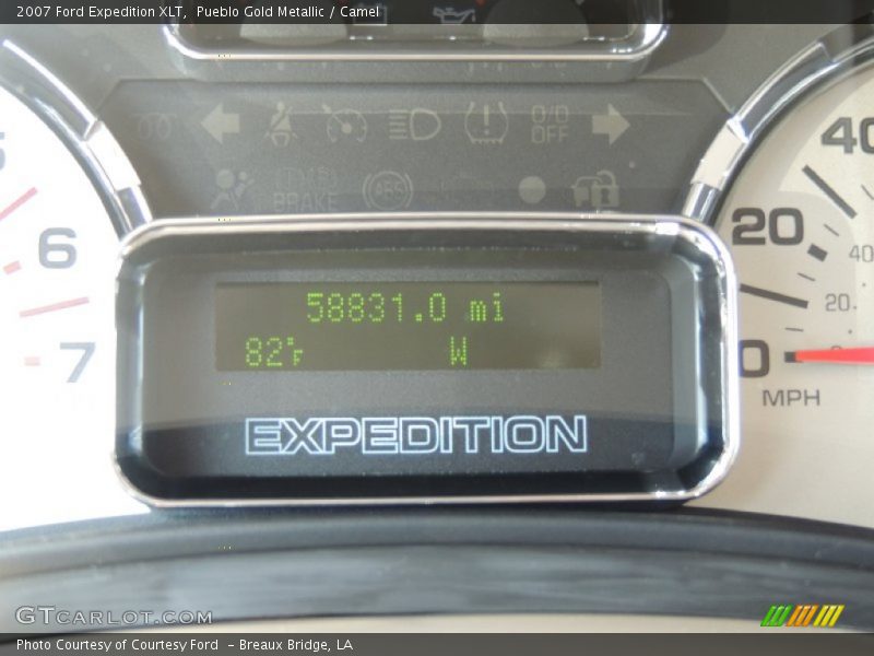 Pueblo Gold Metallic / Camel 2007 Ford Expedition XLT