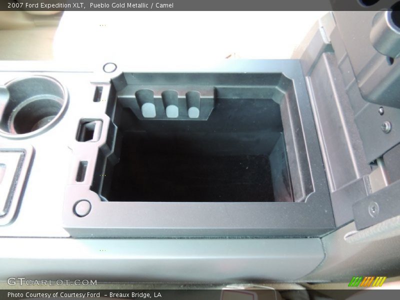 Pueblo Gold Metallic / Camel 2007 Ford Expedition XLT
