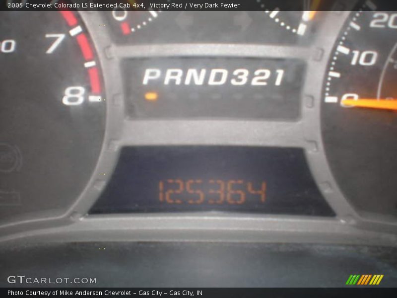 Victory Red / Very Dark Pewter 2005 Chevrolet Colorado LS Extended Cab 4x4