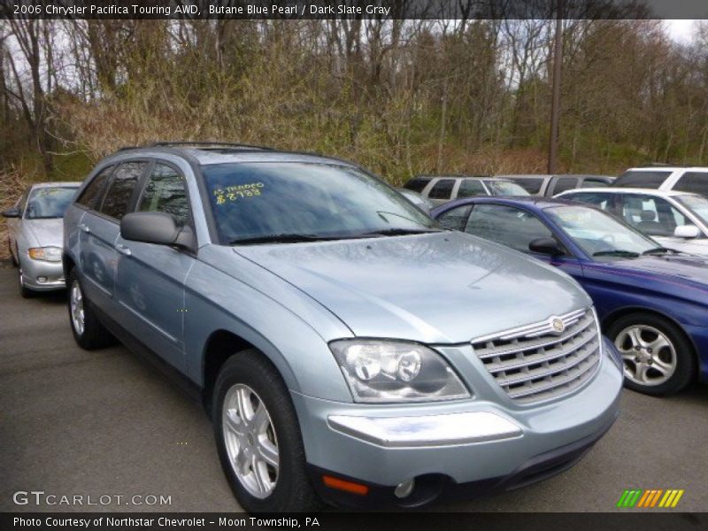 Front 3/4 View of 2006 Pacifica Touring AWD