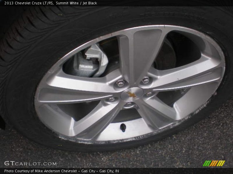 Summit White / Jet Black 2013 Chevrolet Cruze LT/RS