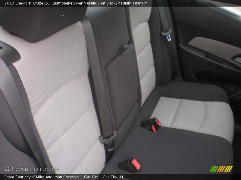 Champagne Silver Metallic / Jet Black/Medium Titanium 2013 Chevrolet Cruze LS