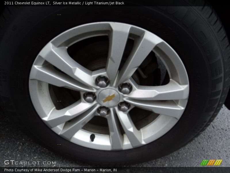 Silver Ice Metallic / Light Titanium/Jet Black 2011 Chevrolet Equinox LT