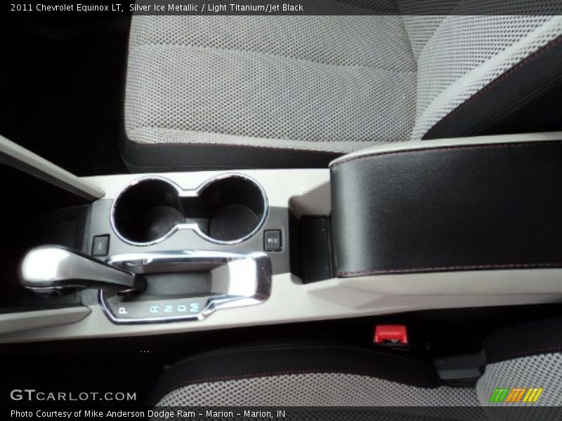 Silver Ice Metallic / Light Titanium/Jet Black 2011 Chevrolet Equinox LT