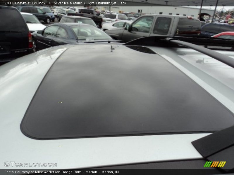 Silver Ice Metallic / Light Titanium/Jet Black 2011 Chevrolet Equinox LT
