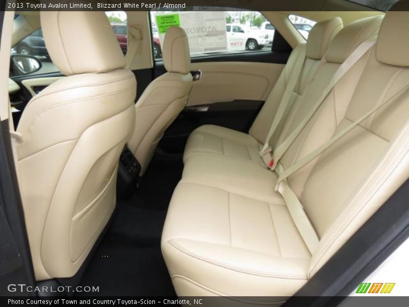 Blizzard White Pearl / Almond 2013 Toyota Avalon Limited