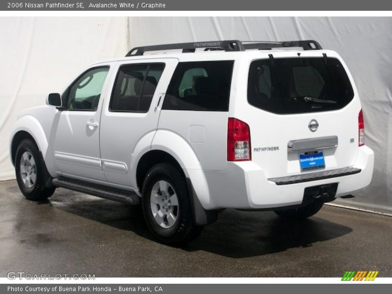 Avalanche White / Graphite 2006 Nissan Pathfinder SE