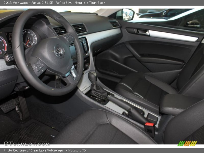 Reflex Silver Metallic / Titan Black 2013 Volkswagen Passat 2.5L SE