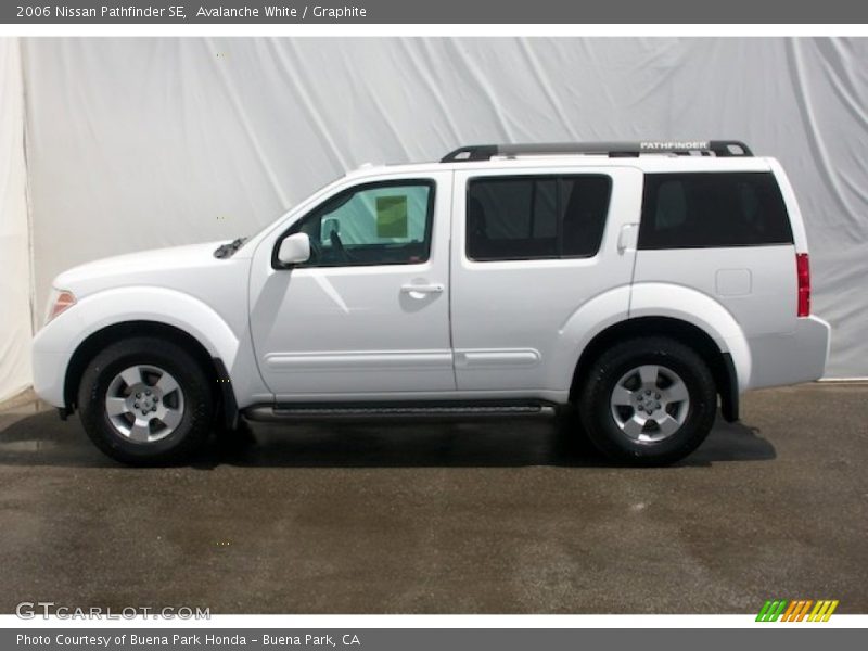 Avalanche White / Graphite 2006 Nissan Pathfinder SE