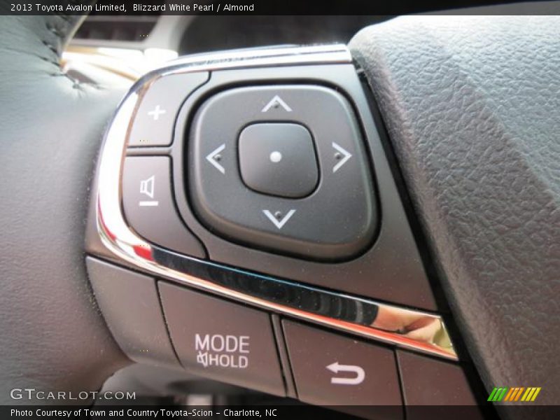 Blizzard White Pearl / Almond 2013 Toyota Avalon Limited