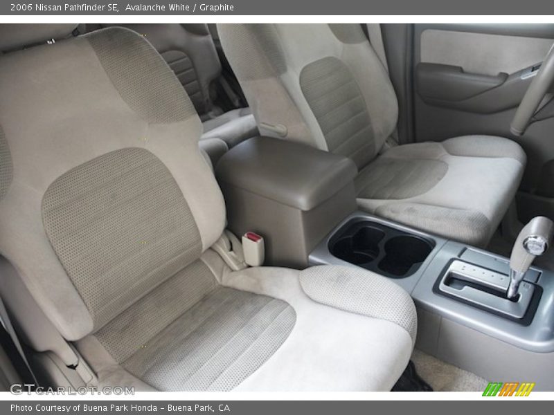 Avalanche White / Graphite 2006 Nissan Pathfinder SE