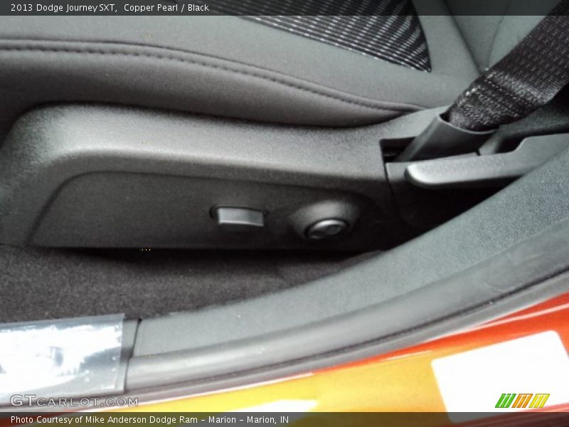 Copper Pearl / Black 2013 Dodge Journey SXT
