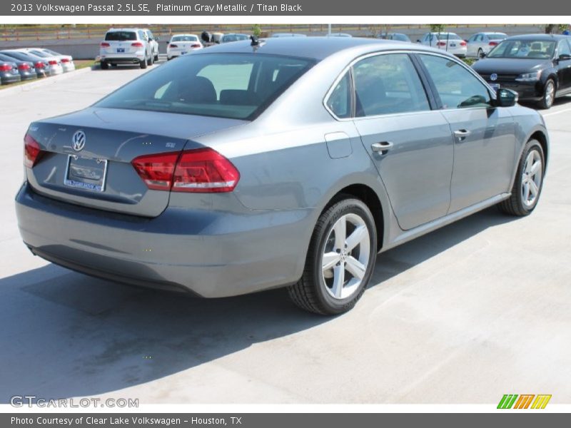 Platinum Gray Metallic / Titan Black 2013 Volkswagen Passat 2.5L SE
