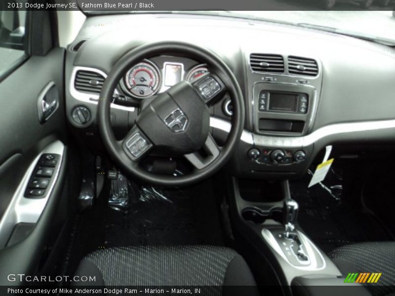 Fathom Blue Pearl / Black 2013 Dodge Journey SE