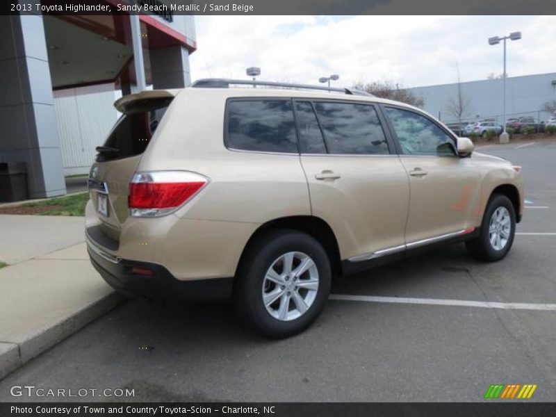Sandy Beach Metallic / Sand Beige 2013 Toyota Highlander