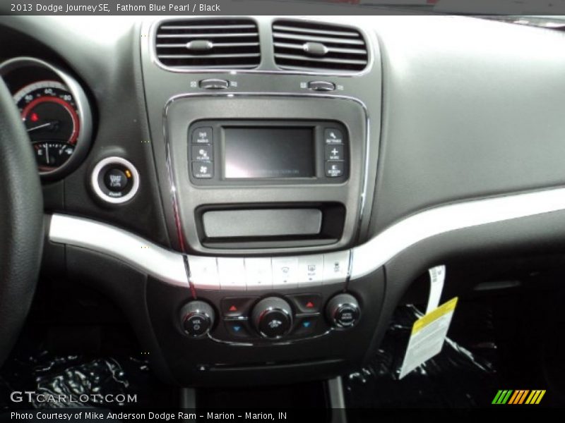 Fathom Blue Pearl / Black 2013 Dodge Journey SE