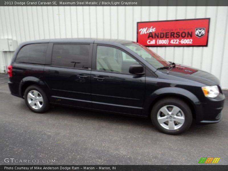 Maximum Steel Metallic / Black/Light Graystone 2013 Dodge Grand Caravan SE