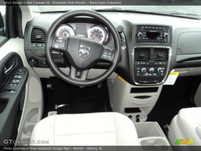 Maximum Steel Metallic / Black/Light Graystone 2013 Dodge Grand Caravan SE
