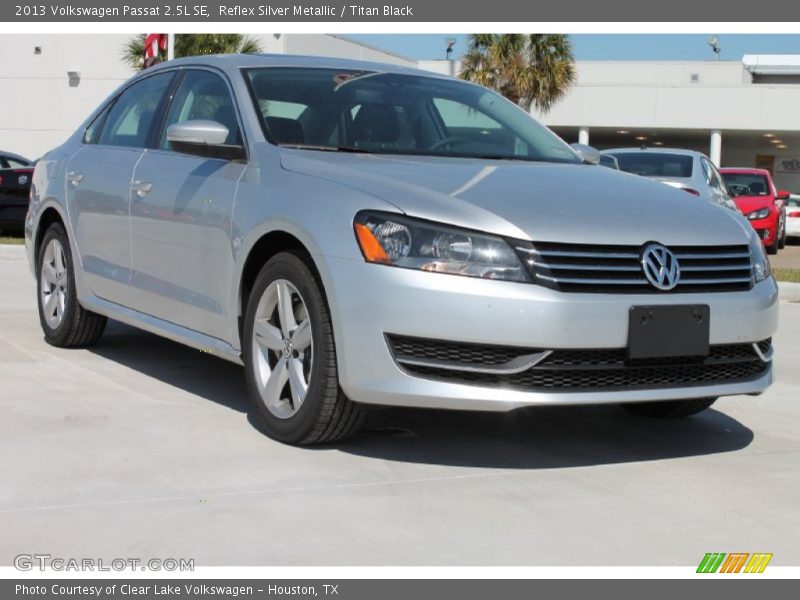 Reflex Silver Metallic / Titan Black 2013 Volkswagen Passat 2.5L SE