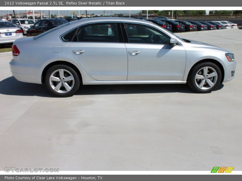 Reflex Silver Metallic / Titan Black 2013 Volkswagen Passat 2.5L SE
