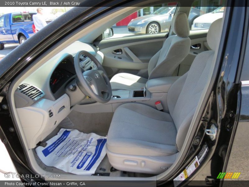 Black / Ash Gray 2010 Toyota Camry LE